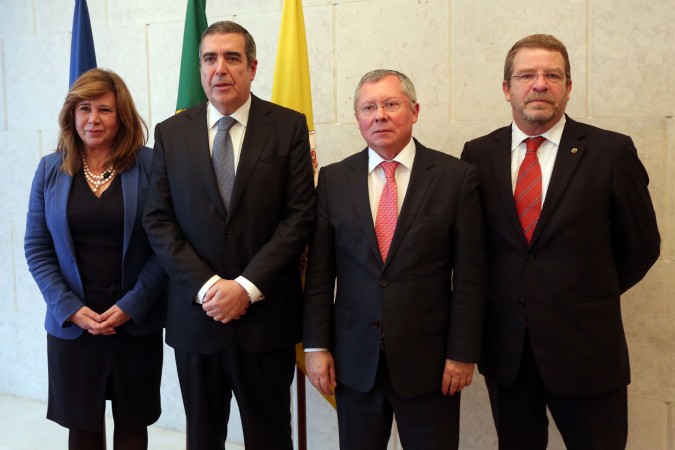 Vice-Presidente da Assembleia da República, Bastonário da OMV, Secretário de Estado da Agricultura e Alimentação, Presidente da Mesa da Assembleia Geral cessante