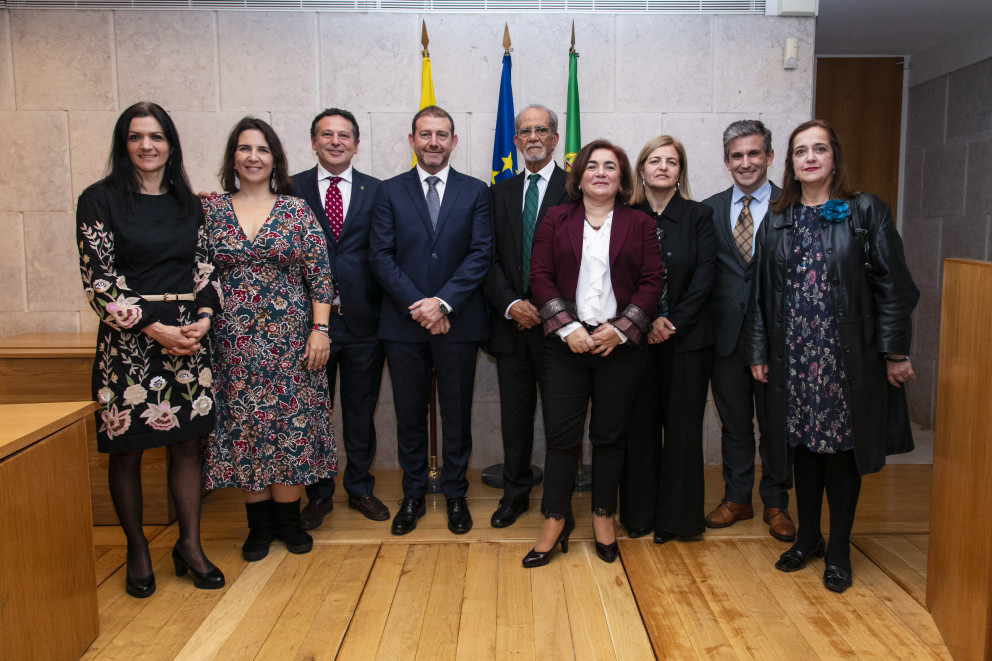 Membros da AG e Presidente da Mesa da AG cessante